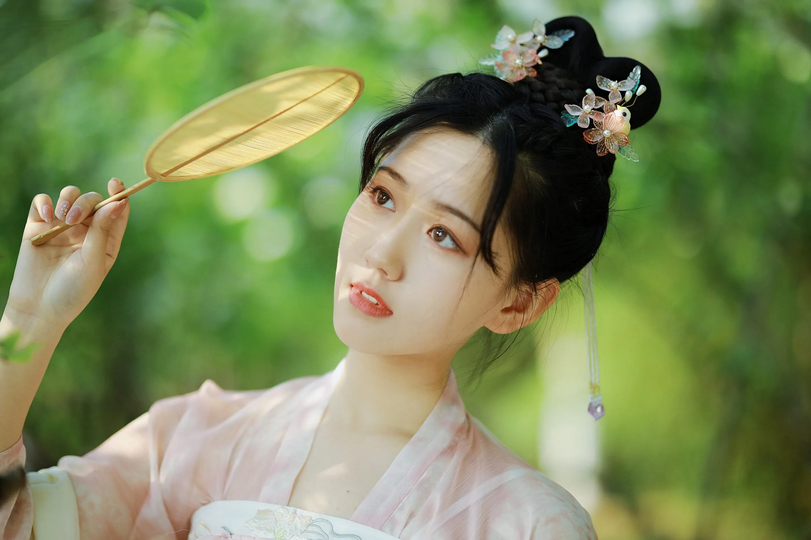[YITUYU艺图语]2022.08.20 乐嫣_三余_ [22P]插图1